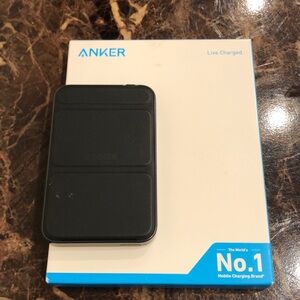 Anker 622 magnetic battery black used
